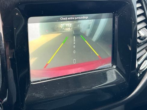 Used 2021 Jeep Compass Latitude AWD/4WD image 21