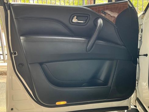 Used 2019 INFINITI QX80 Luxe w/ 22" Wheel Package image 21