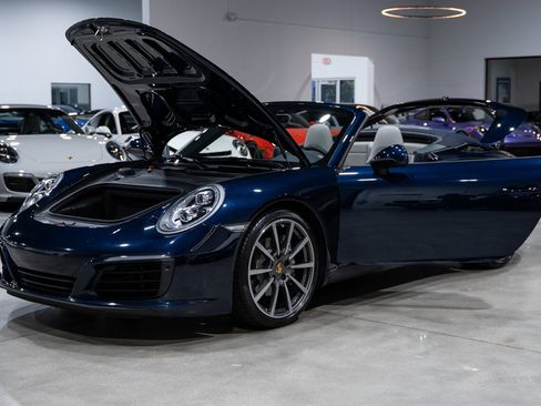 Used 2019 Porsche 911 Carrera RWD image 35