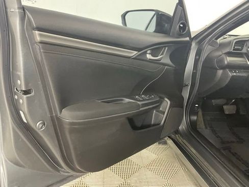 Used 2019 Honda Civic EX image 13