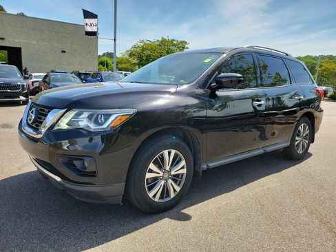 Used 2018 Nissan Pathfinder SL image 23