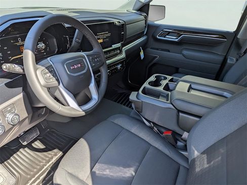 New 2026 GMC Sierra 1500 Elevation image 7