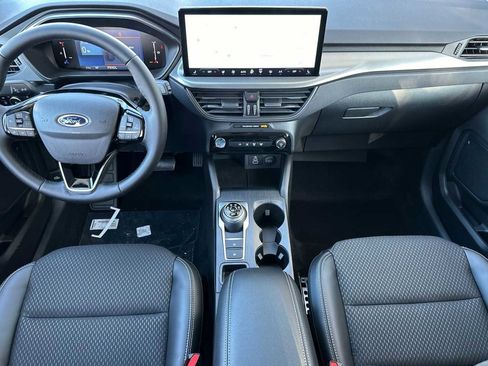 New 2025 Ford Escape SE image 37