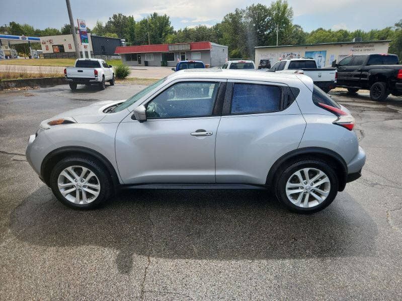 Used 2015 Nissan Juke SV w/ Technology Package FWD image 5