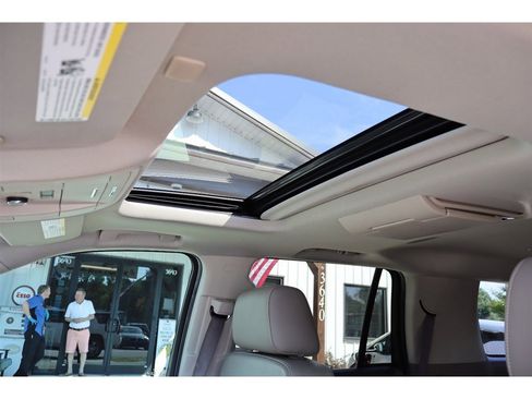 Used 2019 Chevrolet Tahoe Premier image 17