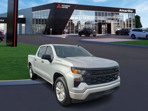 Used 2022 Chevrolet Silverado 1500 Custom image 4