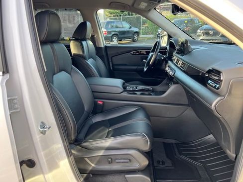 Used 2023 Honda Pilot EX-L image 11