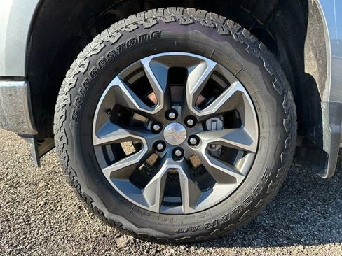 Used 2023 Chevrolet Silverado 1500 LT image 6