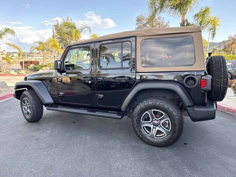 Used 2020 Jeep Wrangler Unlimited Sport image 15