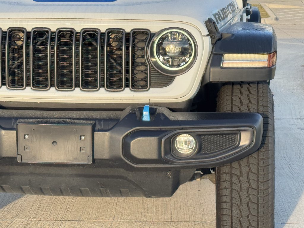 Used 2024 Jeep Wrangler Unlimited Rubicon 4xe AWD/4WD image 9