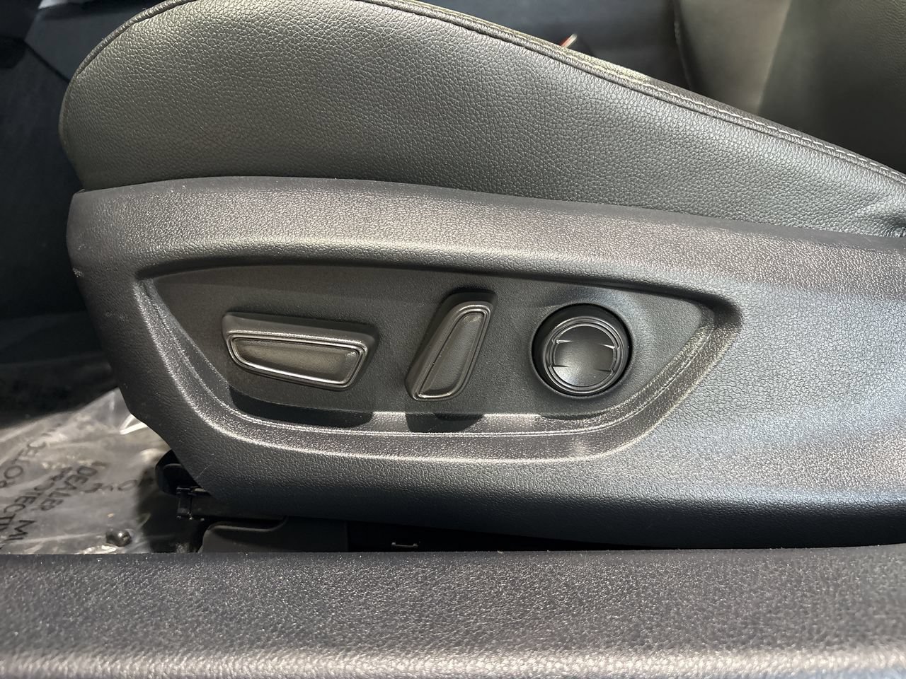 Certified 2025 Toyota Camry SE FWD image 12