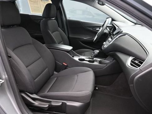 Used 2025 Chevrolet Malibu LT FWD image 31