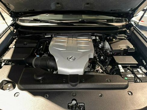 Used 2023 Lexus GX 460 Premium w/ Premium Package AWD/4WD image 9