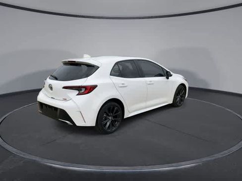 Used 2025 Toyota Corolla XSE FWD image 8