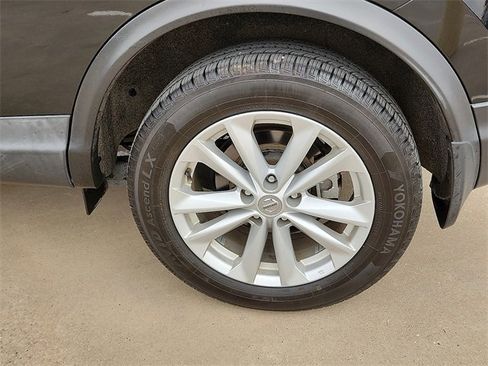 Used 2018 Nissan Rogue Sport S w/ S Appearance Package image 7