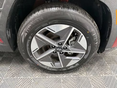 Used 2025 Hyundai Tucson SEL AWD/4WD image 7
