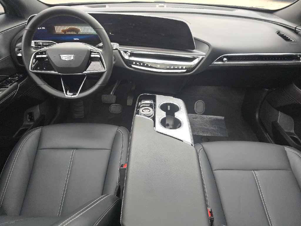 Used 2024 Cadillac Lyriq Tech w/ Driver Assist Package AWD/4WD image 22