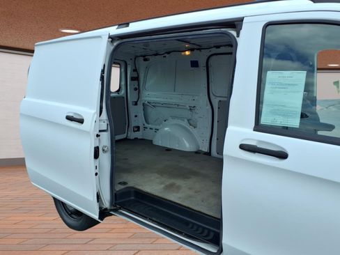 Used 2018 Mercedes-Benz Metris image 24