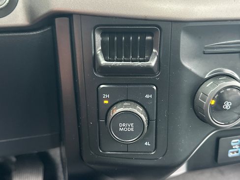 Used 2024 Ford F150 XL image 26