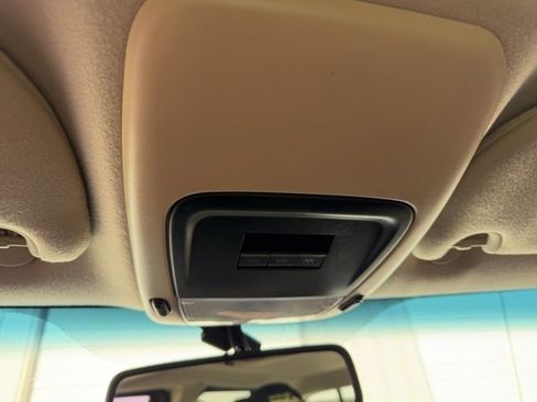 Used 2010 Ford Explorer Sport Trac Limited image 28