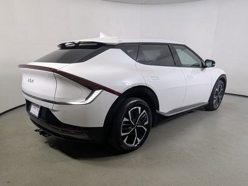 Used 2022 Kia EV6 Wind image 7