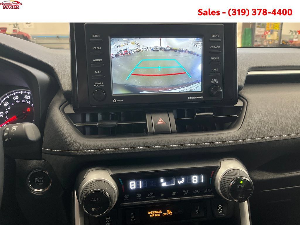 Certified 2022 Toyota RAV4 XLE w/ XLE Grade Weather Package AWD/4WD image 20