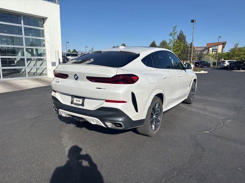 Used 2024 BMW X6 xDrive40i w/ Premium Package AWD/4WD image 5