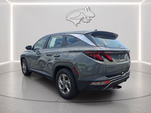 Used 2024 Hyundai Tucson SE FWD image 2