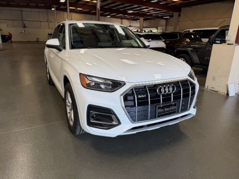 Used 2023 Audi Q5 2.0T Premium w/ Convenience Package AWD/4WD image 8