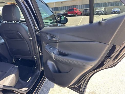 Used 2023 Buick Encore GX Select FWD image 19