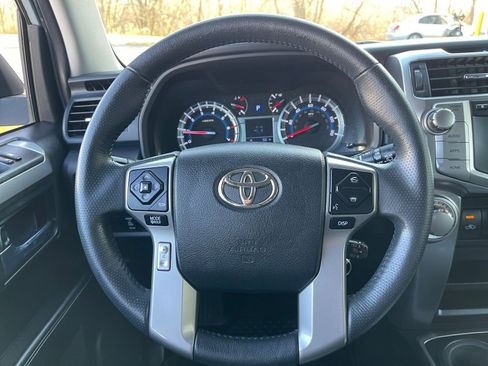 Used 2019 Toyota 4Runner SR5 image 19