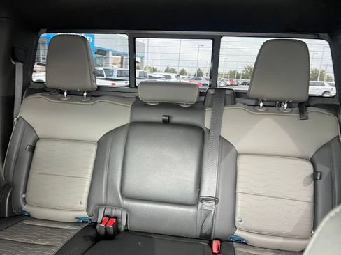 Used 2022 Chevrolet Silverado 1500 ZR2 w/ Technology Package AWD/4WD image 28