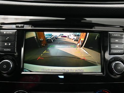 Used 2022 Nissan Rogue Sport S image 18