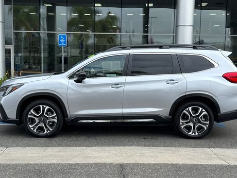 Certified 2025 Subaru Ascent Limited AWD/4WD image 7