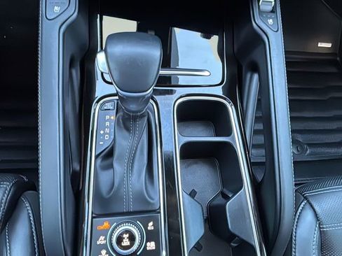 Used 2024 Kia Telluride SX Prestige w/ Towing Package image 24