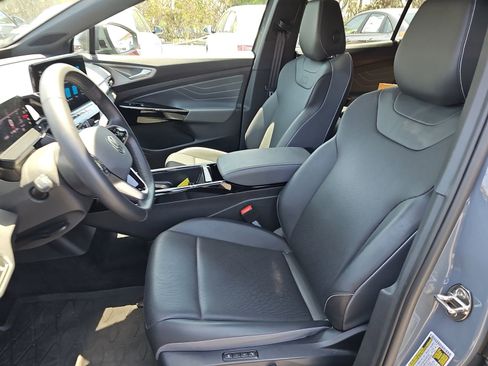Used 2024 Volkswagen ID.4 S RWD image 15
