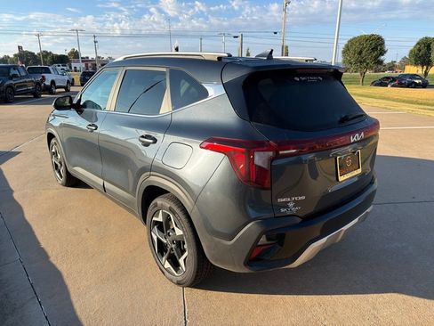 Used 2024 Kia Seltos EX AWD/4WD image 5