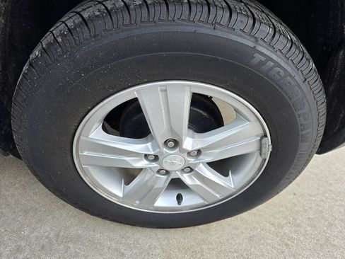 Used 2020 Chevrolet Trax LT FWD image 17