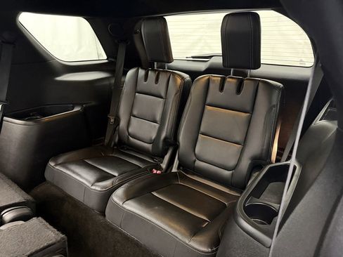 Used 2016 Ford Explorer Limited image 30