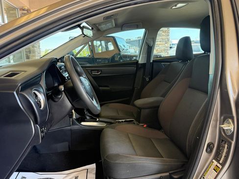 Used 2019 Toyota Corolla LE FWD image 10