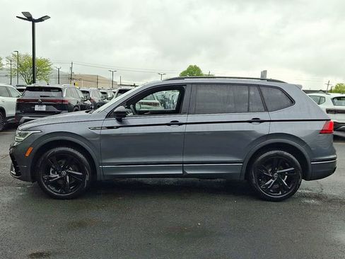 Certified 2023 Volkswagen Tiguan SE R-Line AWD/4WD image 6