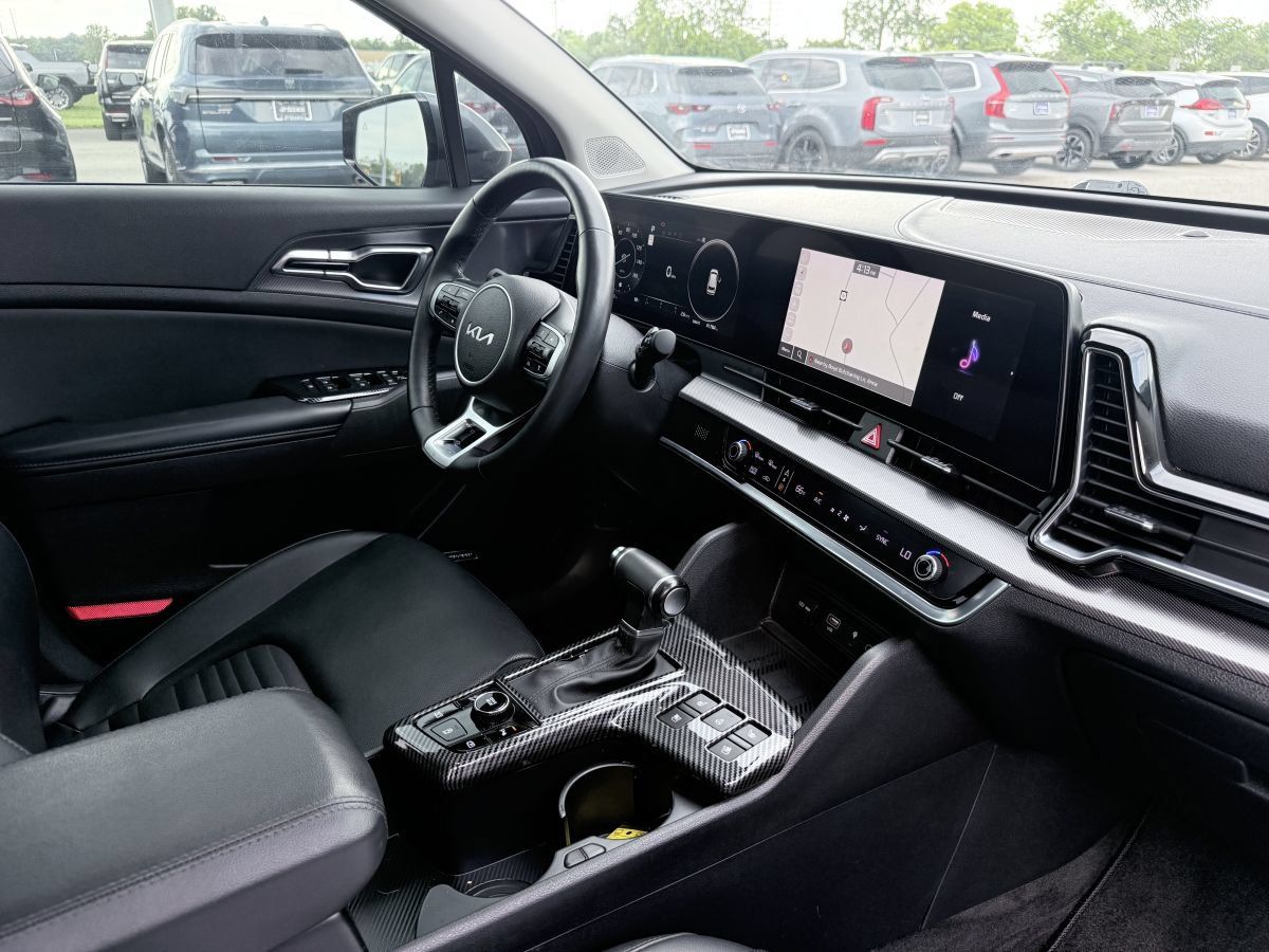 Used 2023 Kia Sportage SX FWD image 12