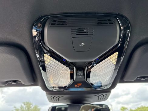 Used 2023 BMW X3 xDrive30i w/ Convenience Package AWD/4WD image 46