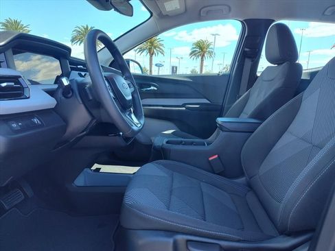 New 2027 Chevrolet Bolt LT FWD image 5