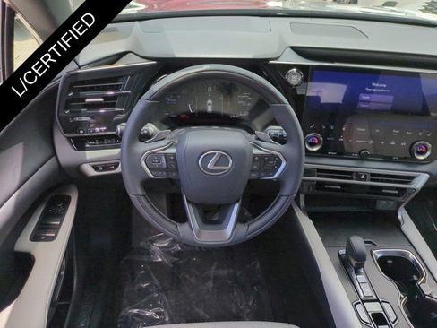 Used 2025 Lexus RX 350 Premium w/ Accessory Package (Z1) FWD image 15