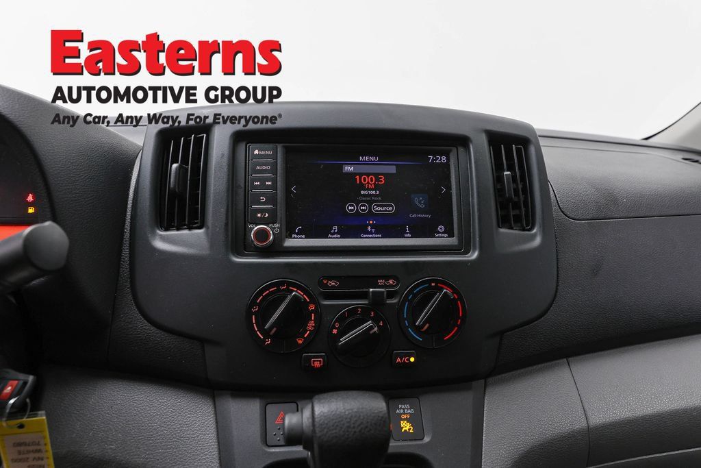 Used 2020 Nissan NV200 SV w/ Back Door Glass Package FWD image 13