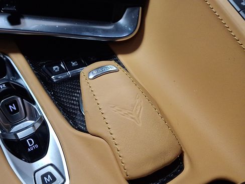 Used 2022 Chevrolet Corvette Stingray Premium Conv w/ Z51 Performance Package RWD image 22