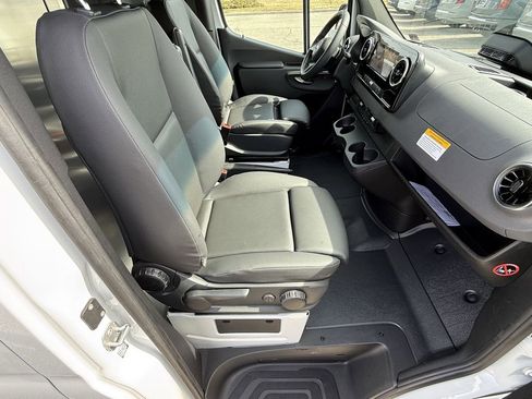 New 2026 Mercedes-Benz Sprinter 2500 image 13