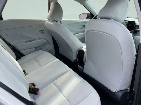 New 2026 Hyundai Kona SE FWD image 19