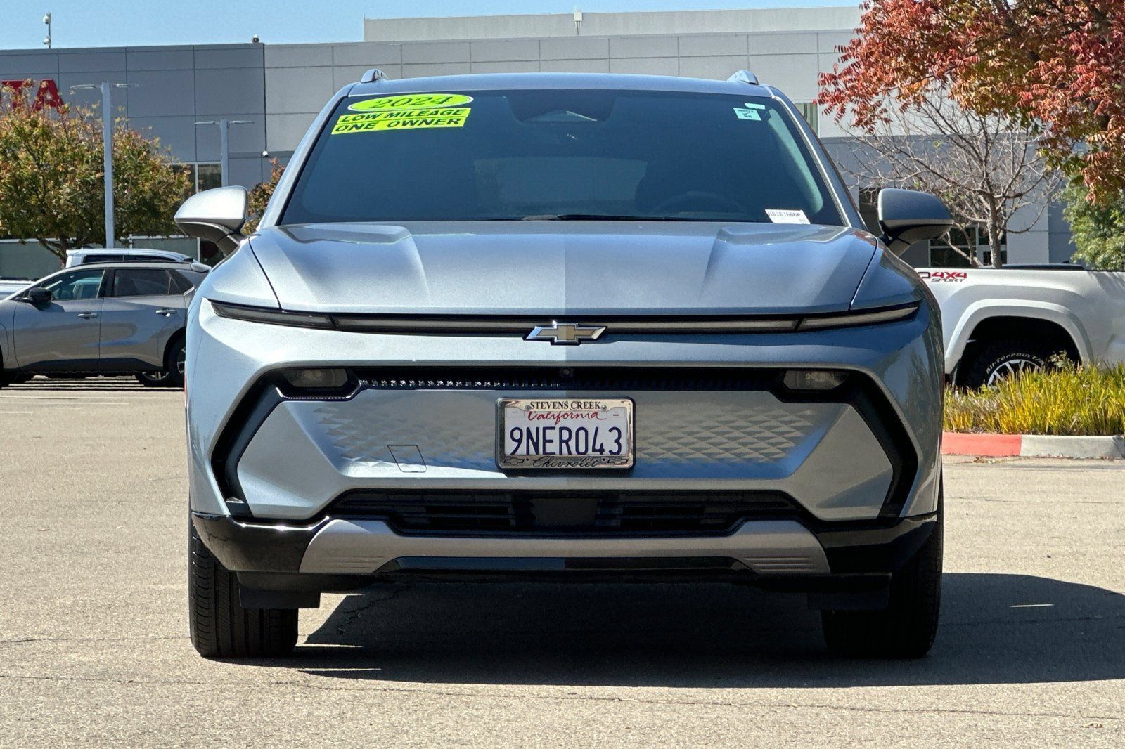 Used 2024 Chevrolet Equinox EV LT FWD image 9